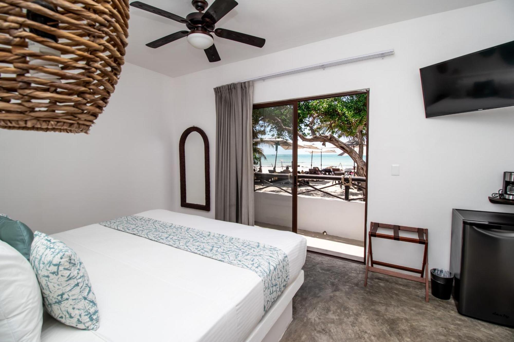Hau Holbox, Oceanfront Boutique Hotel Exterior foto